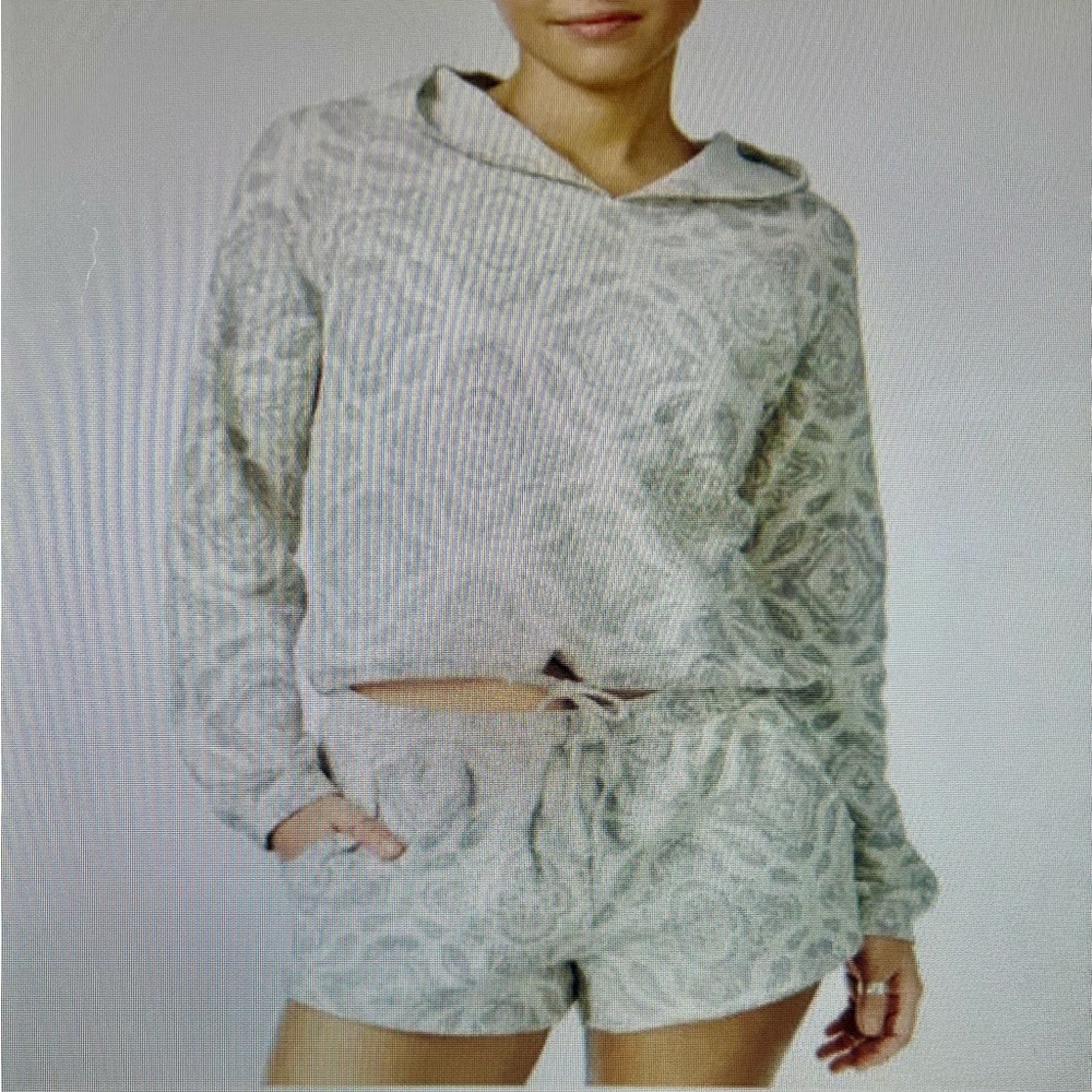 American Rag light Gray and Heather Purple Knit Top and Shorts